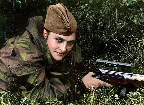 lyudmila-pavlichenko-deadlies-sniper2