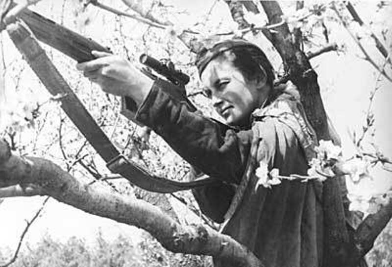 lyudmila-pavlichenko-deadlies-sniper3